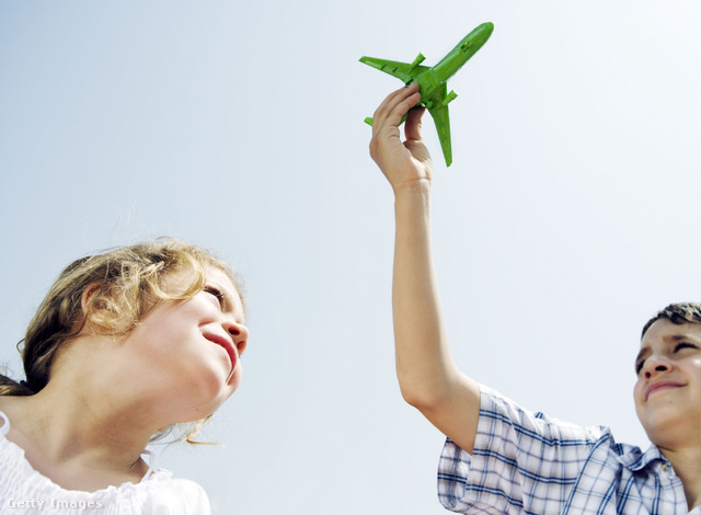 A repülést muszáj zöldebbé tenni, hogy biztonságban nőhessenek fel