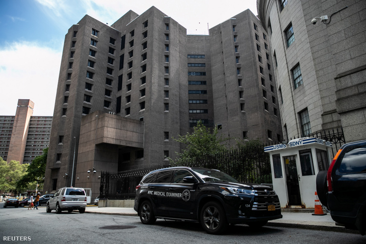 A manhattani börtön (Metropolitan Correctional Center), ahol Epstein öngyilkos lett.