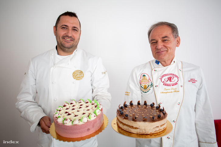Tóth Norbert (balra) a Boldogasszony csipkéje tortával és Gyuris László a Kicsi Gesztenye névre keresztelt cukormentes tortával