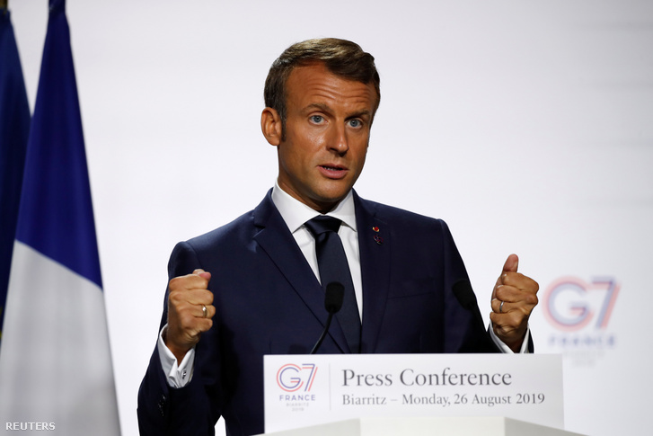 Emmanuel Macron a G7 találkozó sajtótájékoztatóján 2019. augusztus 26-án Biarritzban