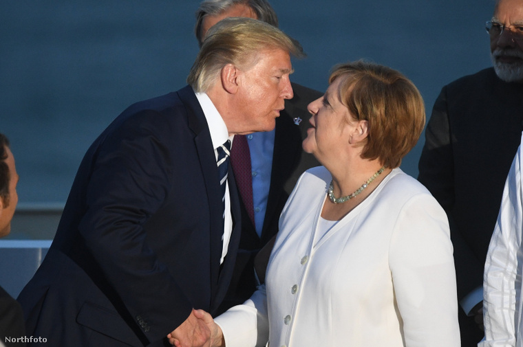 Angela Merkel és Donald Trump a G7-találkozón.