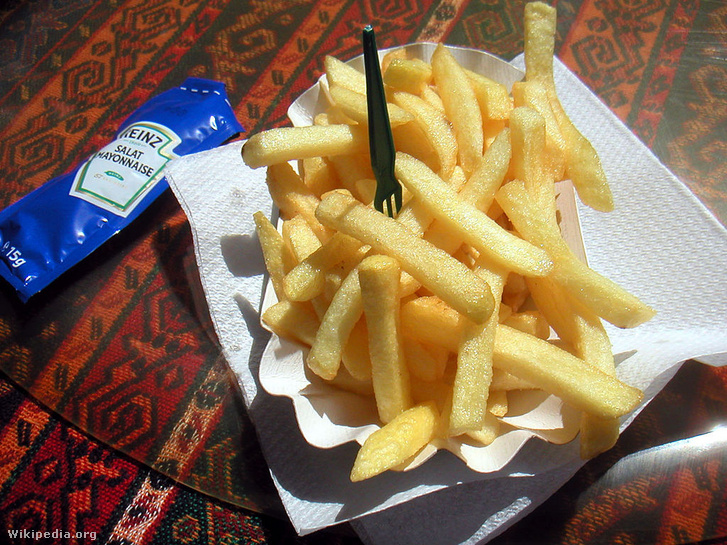 1024px-Flickr - cyclonebill - Pommes frites med salatmayonnaise