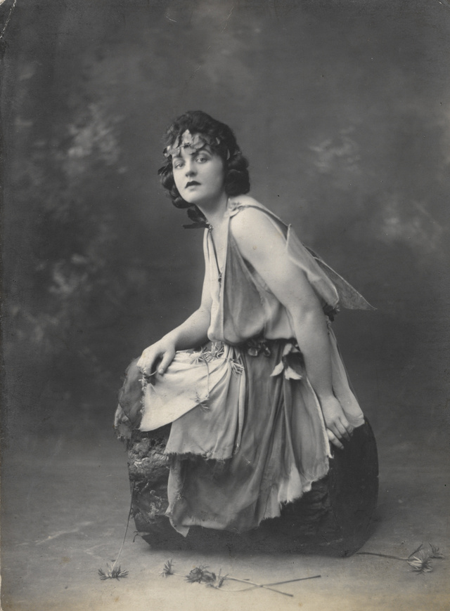 Pamela Lyndon Travers 1924-ben