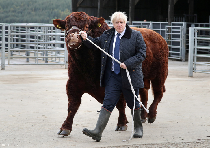 Boris Johnson a Darnford Farmon pénteken