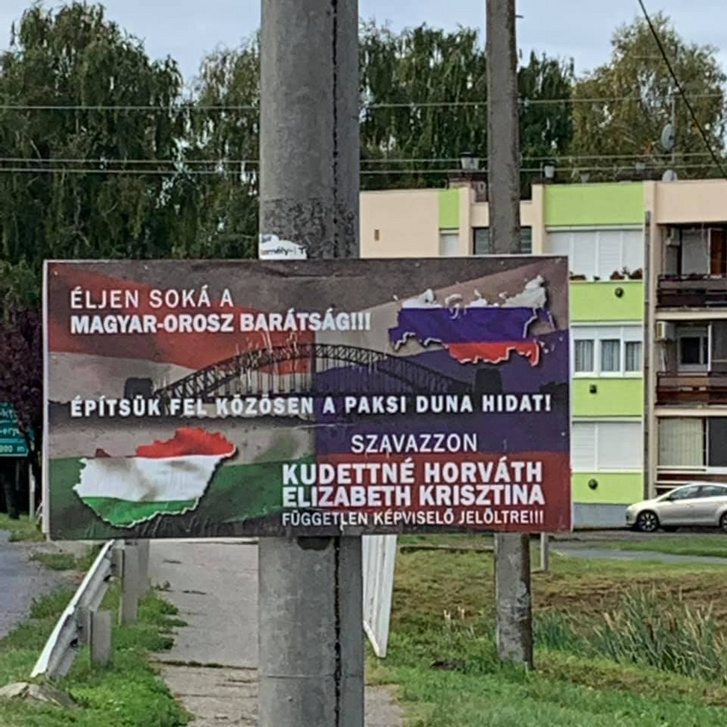 Kudettné Horváth Elizabeth Krisztina független önkormányzati képviselőjelölt plakátja Kalocsán.