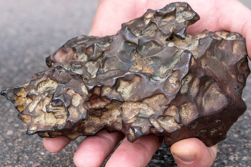 A meteorit, mely a nem létező anyagot tartalmazza. Nem ez az egyetlen azonban, melyben váratlan dolgot találtak: több meteorit is felkeltette a tudósok figyelmét.