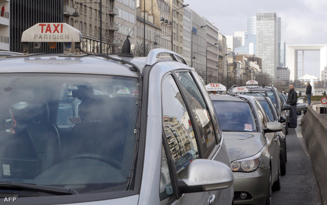 Párizsi taxik