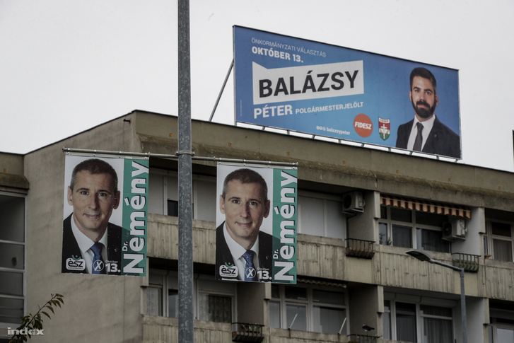 The campaign posters of Fidesz's Péter Balázsy and the opposition's András Nemény in Szombathely.