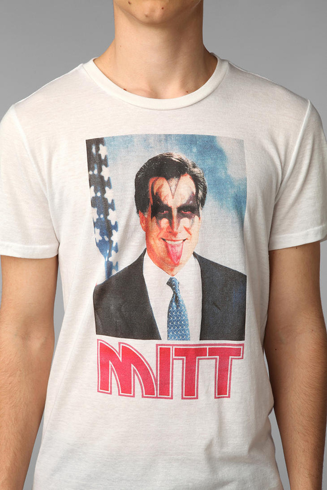 'Mitt' póló az Urban Outfitterstől