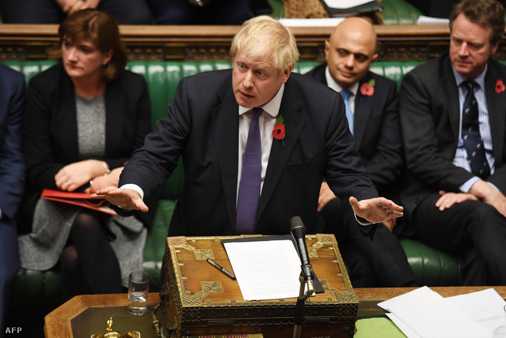 Boris Johnson beszédet mond a brit alsóházban 2019. október 28-án