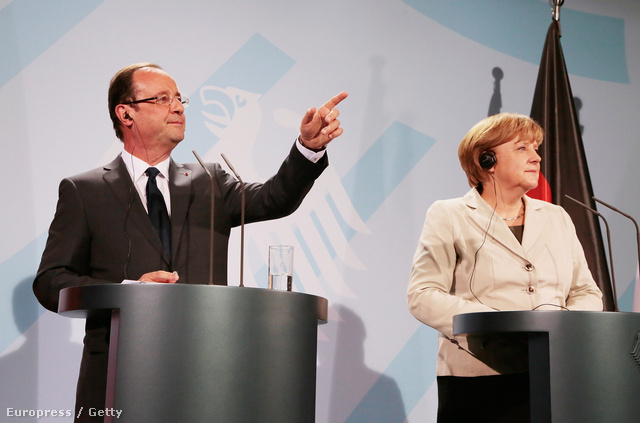 Francosi Hollande, újdonsült francia elnök és Angela Merkel