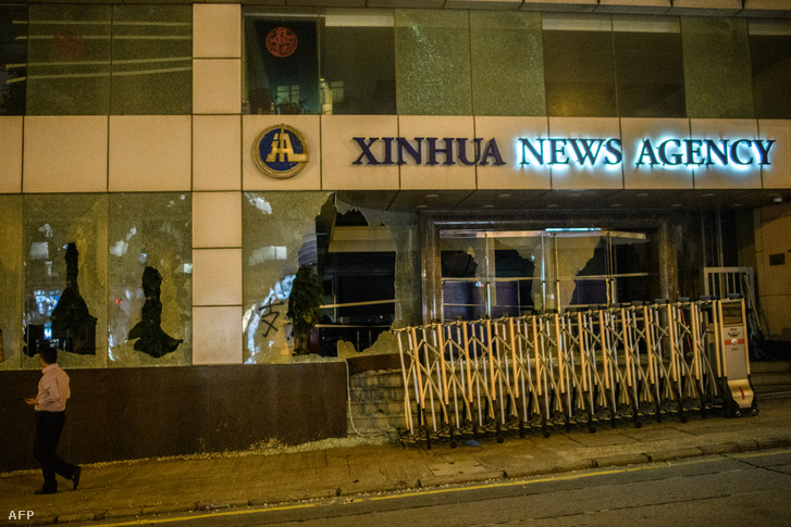 A kínai állami hírügynökség irodája a támadást követően