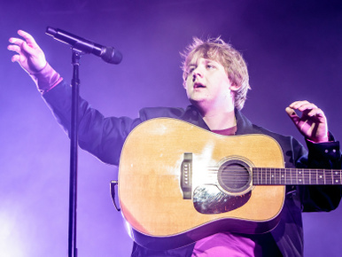 Lewis Capaldi még nem az új Ed Sheeran, de már majdnem