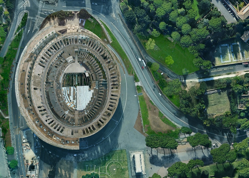 Sokan imádják, fentről viszont csak kevesen láthatták eddig: a római Colosseum madártávlatból is csodás látvány.