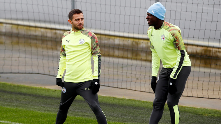 Bernardo Silva és Benjamin Mendy a Manchester City edzésén november 5-én. Forrás: Action Images via Reuters/Jason Cairnduff/File Photo