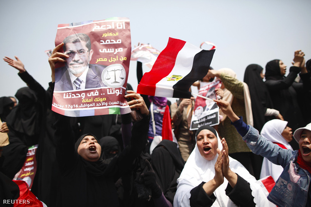 Morsik támogatók Kairóban