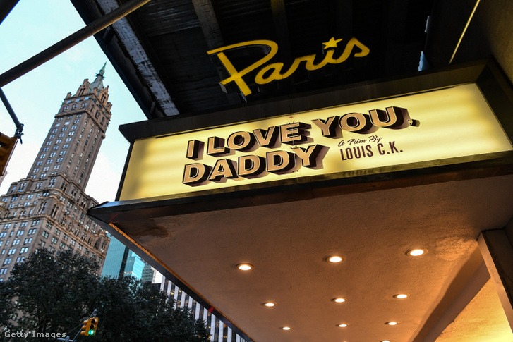 Paris Theatre New Yorkban egy 2017-es Louis C.K. film címével. A film premierjét eltörölték, miután C.K. szexuális zaklatással vádolták.
