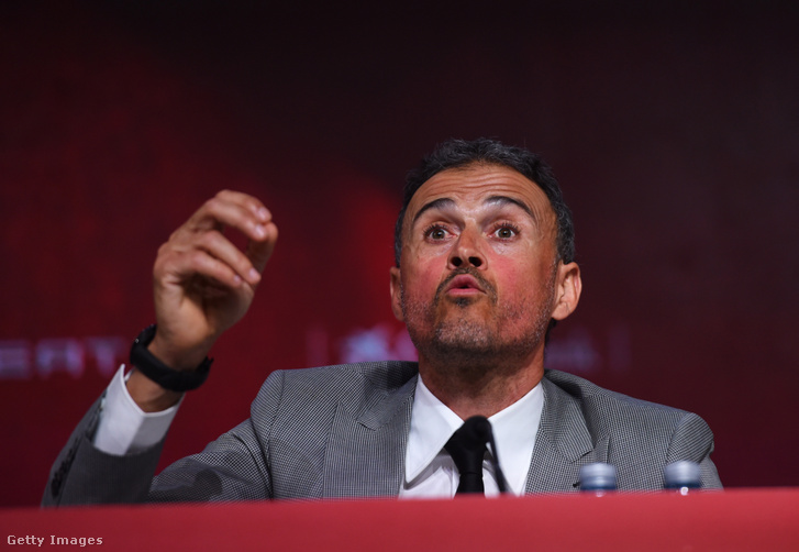 Luis Enrique a Spanyol Futballszövetség sajtótájékoztatóján