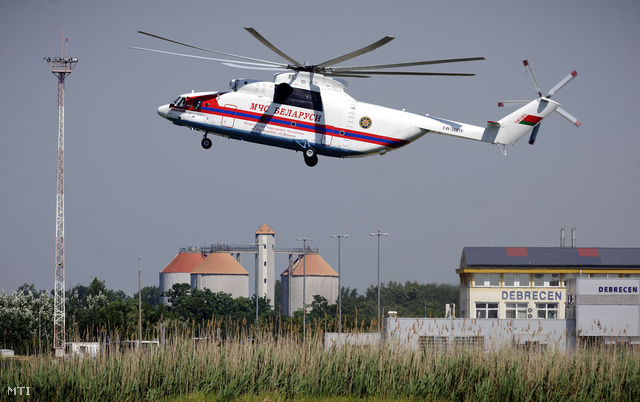 A fehérorosz felségjelű MI-26 típusú helikopter