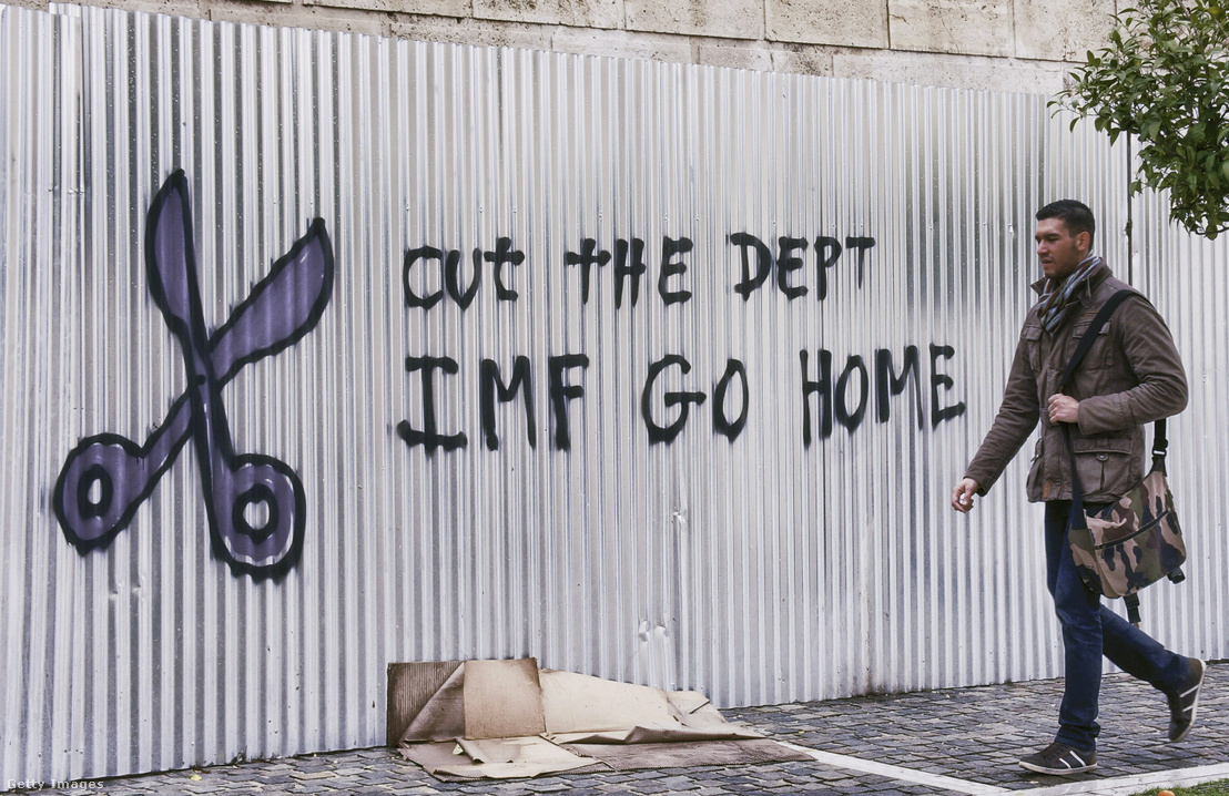IMF ellenes graffiti Athénban a 2015-ös kormányellenes tüntetések ideje alatt