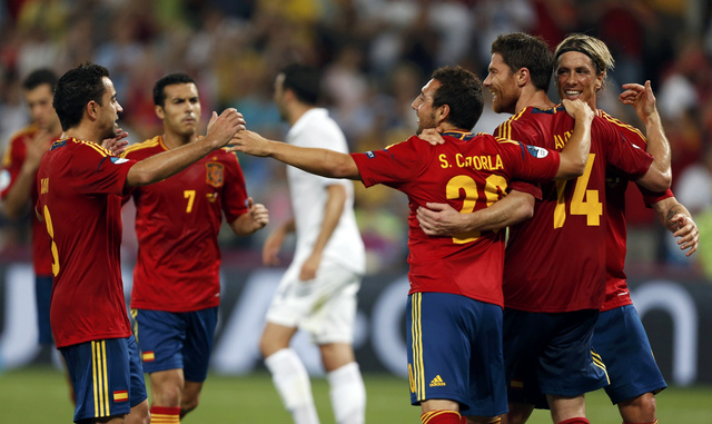 Örülnek a spanyolok a győztes negyeddöntő után