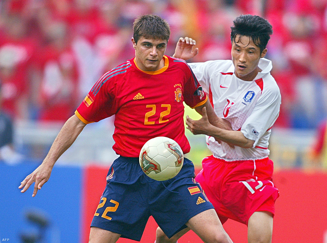 Joaquín Sanchez a Dél-Korea - Spanyolország mérkőzésen Kvangdzsuban, a 2002-es világkupán