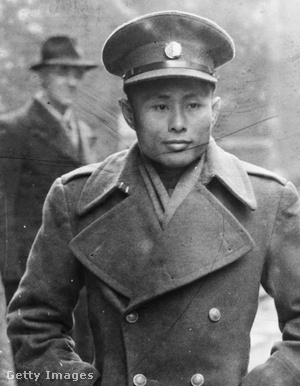 Aung Szán 1945-ben