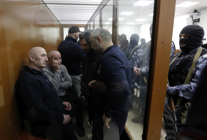 Gagijev bandatagok a moszkvai kerületi katonai bíróság előzetes tárgyalásán 2019. február 18-án