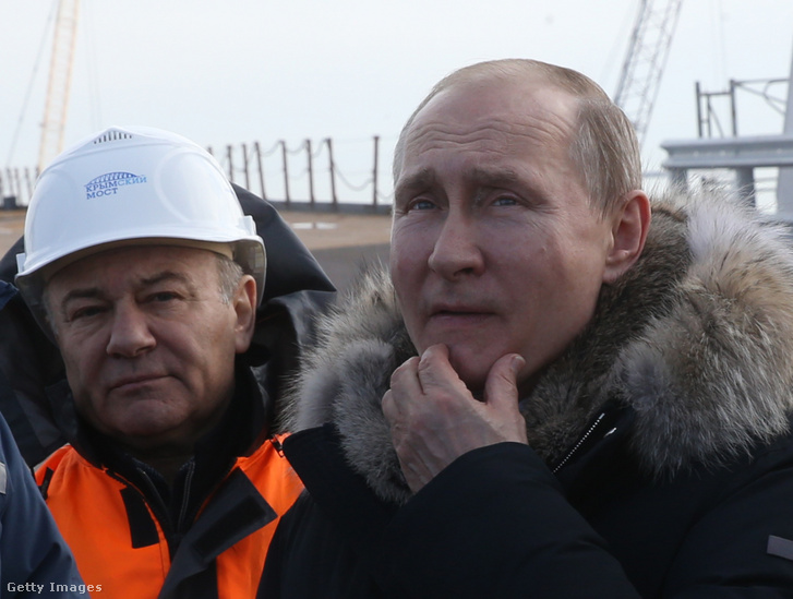 Vlagyimir Putyin a Krími híd építkezésén 2018. március 14-én