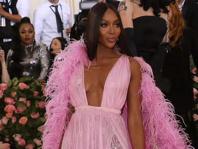 Naomi Campbell 20 évvel ezelőtti Playboy-címlapjáról nosztalgiázott