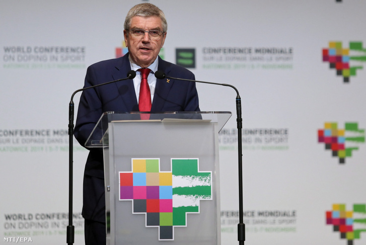 Thomas Bach, a Nemzetközi Olimpiai Bizottság elnöke felszólal a Nemzetközi Doppingellenes Ügynökség (WADA) 5. alkalommal megrendezett világkonferenciáján Katowicében 2019. november 5-én.