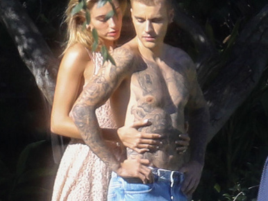 Egy helyen vacsorázott Justin Bieber felesége és exe, Selena Gomez