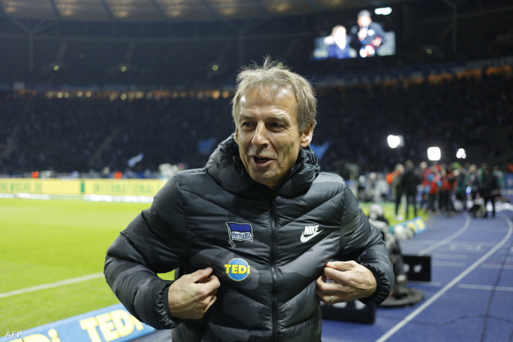 Klinsmann a Hertha-kispad előtt