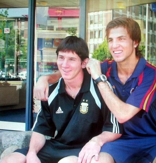 A fiatal Messi és Fabregás