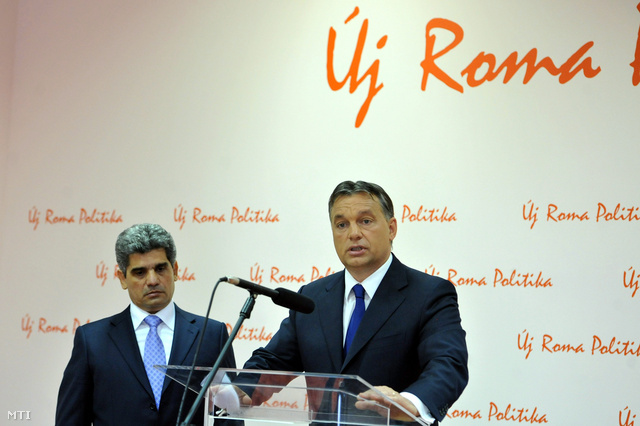 Farkas Flórián az Országos Roma Önkormányzat (ORÖ) elnöke és Orbán Viktor miniszterelnök