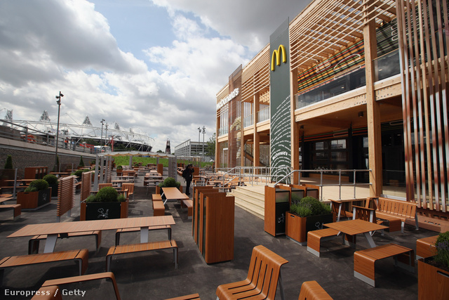 McDonalds a londoni olimpiai faluban