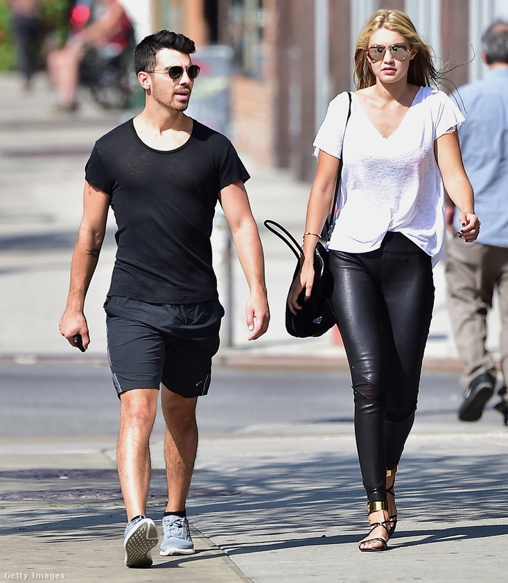 2014-ben egyébként a modell Joe Jonas-szal randizott egy rövid ideig, ám ez a románc már rég a múlté