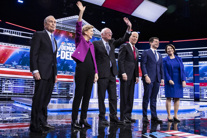 Az amerikai Demokrata Párt elnökjelöltségére pályázó Michael Bloomberg , Elizabeth Warren, Bernie Sanders, Joe Biden, Pete Buttigieg és Amy Klobuchar a nevadai elõválasztást megelõzõ televíziós vitában Las Vegasban 2020. február 19-én.
