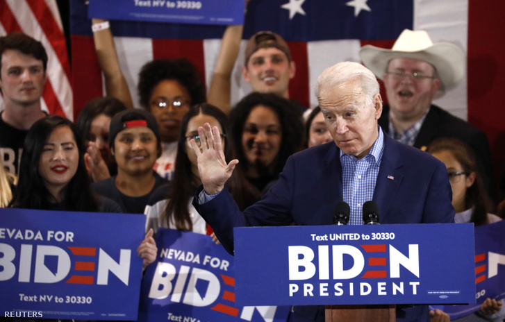 Joe Biden beszél a támogatóihoz a nevadai kaukusz után Las Vegasban 2020. február 22-én