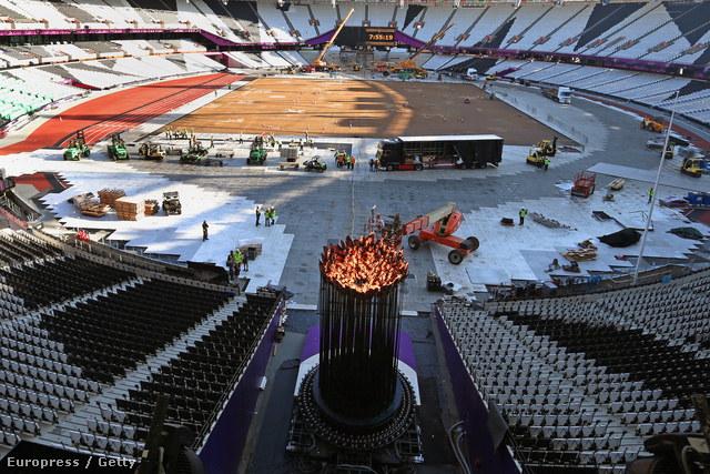 Új helyén újragyujtják az olimpiai lángot