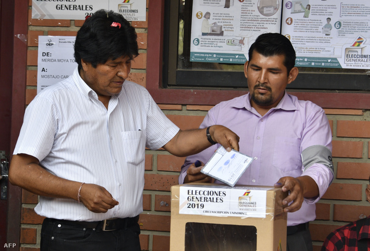 Evo Morales szavazása a tavaly október 20-i választáson Bolíviában