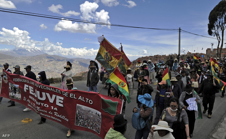 Evo Morales választási győzelme ellen tüntetők El Altóban 2019. október 24-én