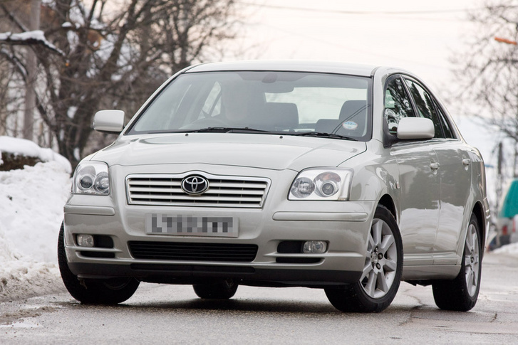 angol avensis 08