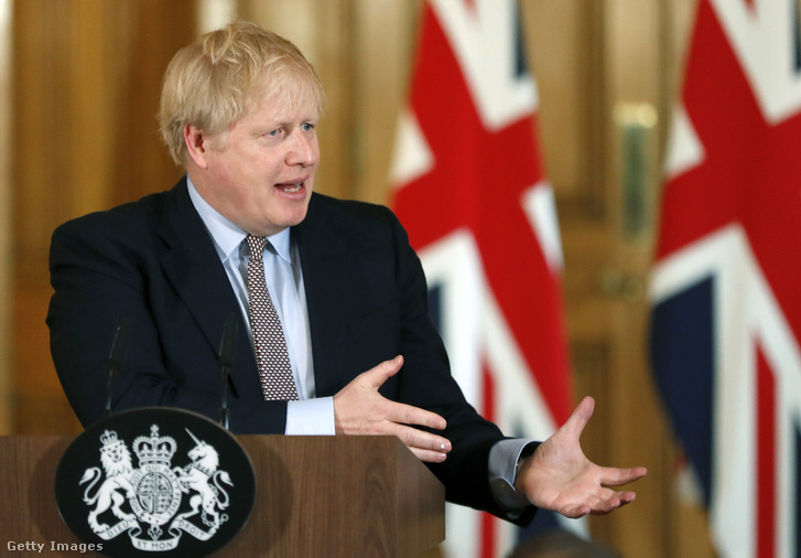 Boris Johnson brit miniszterelnök a Koronavírus-akcióterv ismertetésén