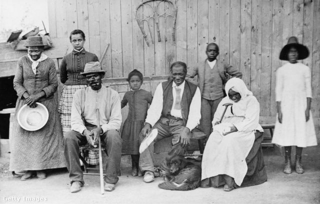 1900 körül: Harriet Tubman (bal szélen) néhány társával