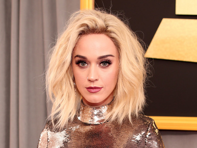 A terhes Katy Perry a koronavírus miatt halasztja el esküvőjét