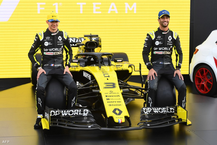 Ocon és Ricciardo az RS20-assal