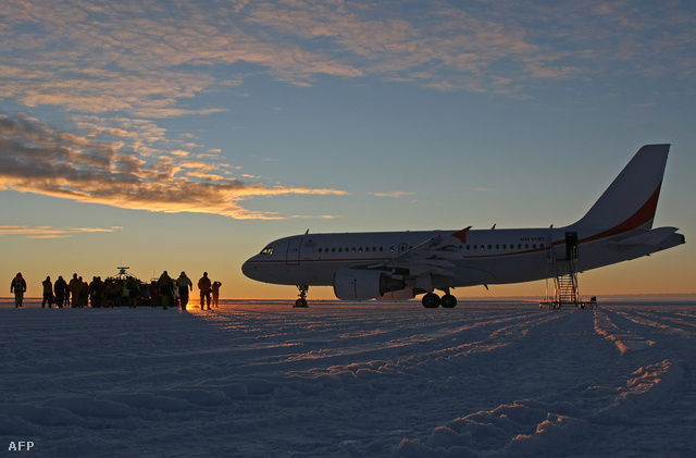 A319-es repülőgép az Antarktiszon