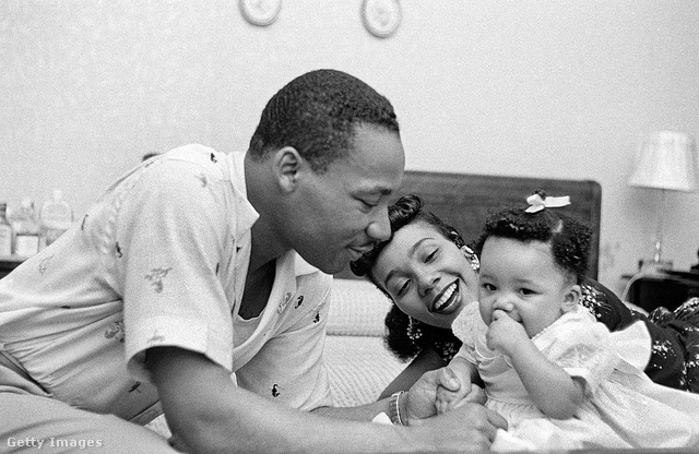 Martin Luther King feleségével és Yolanda lányával