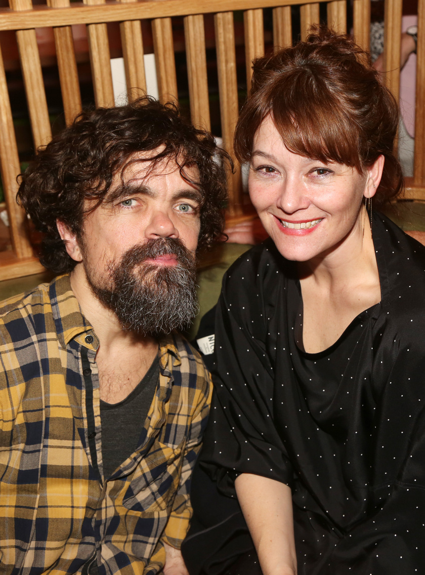 Peter Dinklage és Erica Schmidt a 2000-es évek eleje óta elválaszthatatlanok egymástól.